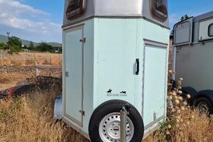 trailer per cavalli