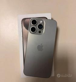 iPhone 15 Pro Max 512GB - Titanio Naturale
