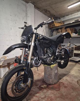 husqvarna sm/cr 125