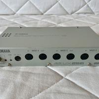 Yamaha UX-256 interfaccia MIDI