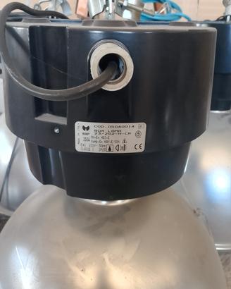 lampada industriale 

BOX LAma COD. 0504001   