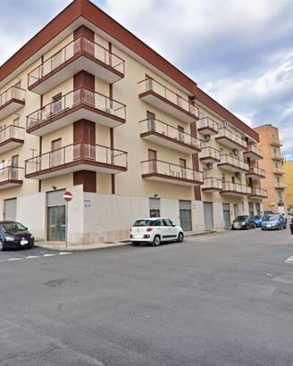 Immobile di 122 m² con 2 locali a Putignano