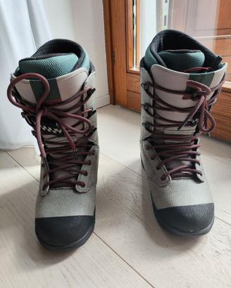 Scarponi snowboard vans