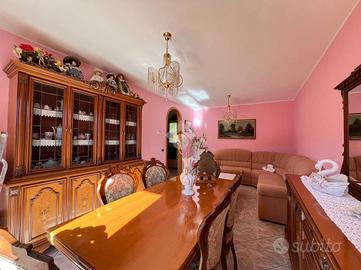 VILLA A SCHIERA A CLUSONE