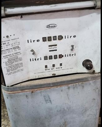 Pompa di benzina Bergomi 1961