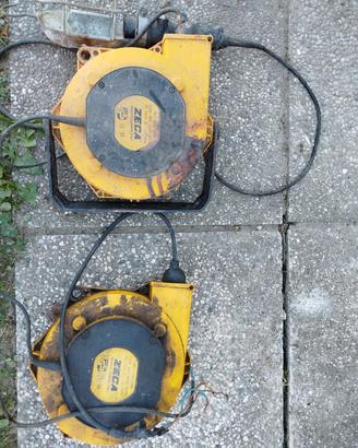 Avvolgicavo con lampada portatile per officina 
