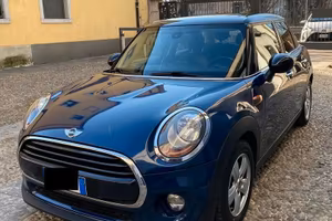 MINI COOPER D - 5 PORTE - TENUTA MANIACALMENTE