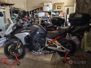 Ducati Multistrada V4S Travel e Radar