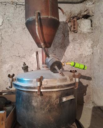 alambicco 50litri perfetto usato poco con valvola 