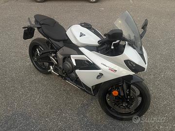 Triumph Daytona 660 Abs