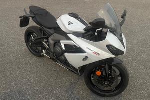 Triumph Daytona 660 Abs