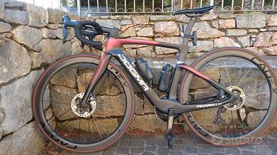 Pinarello Dogma F 25 Luxter red - Dura Ace 12v di2