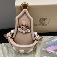 Piccola acquasantiera Egan in ceramica