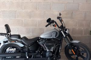 Harley-Davidson street bob114 