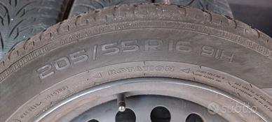 Gomme invernali con cerchio D16