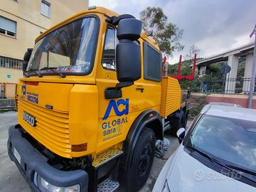Iveco 300 forca soccorso stradale