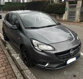Opel corsa 1.3 B-Color
