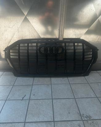 Griglia centrale audi Q3 2021
