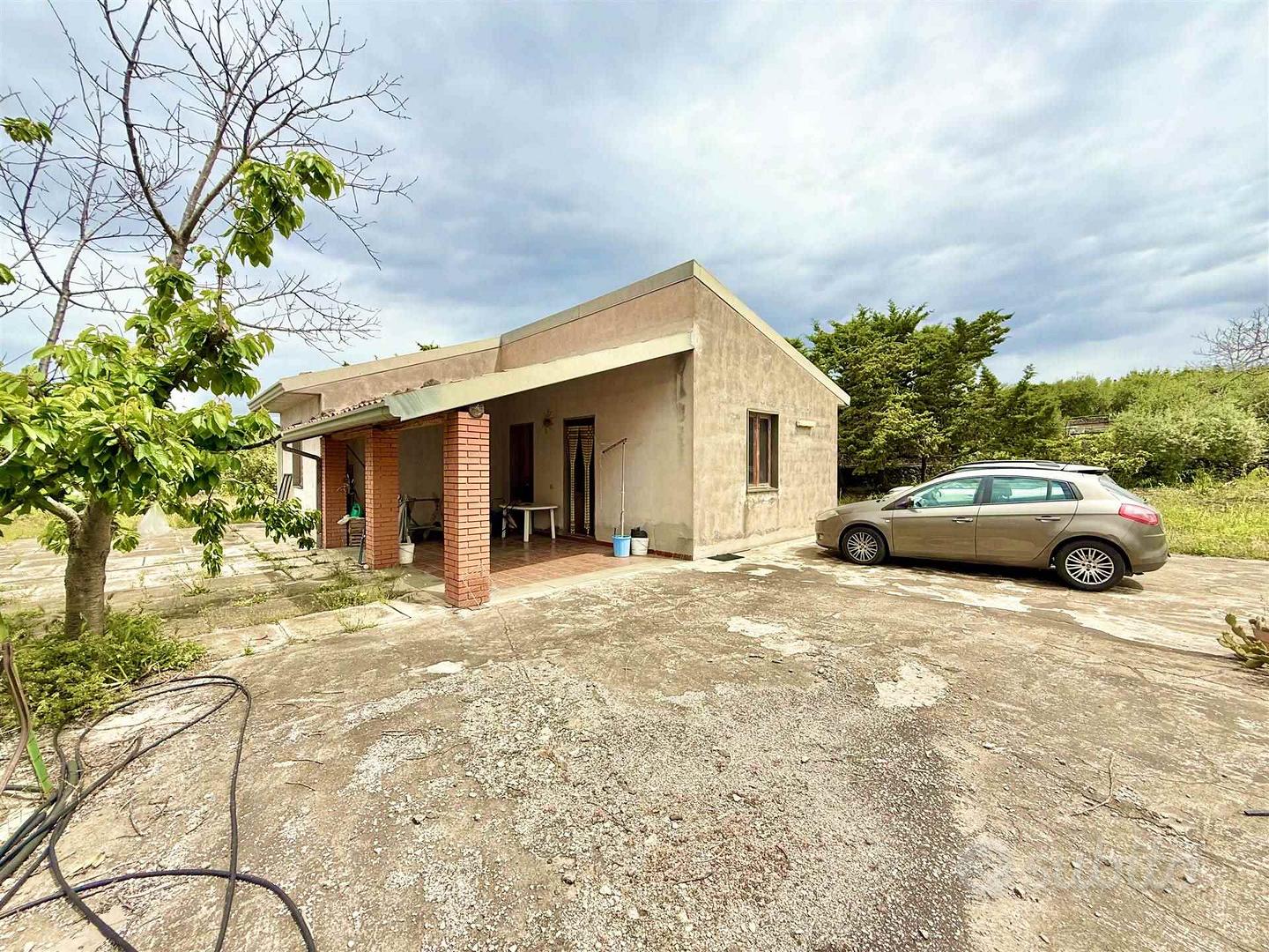 Casa – Adrano, Catania - Vista 2