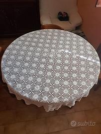 Tovaglia rotonda a uncinetto