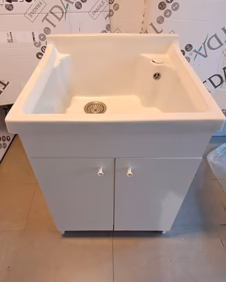 Lavatoio lavandino in ceramica