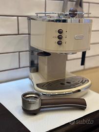 De Longhi macchina caffè espresso