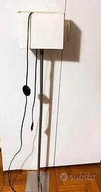 Piantana di desing in acciaio