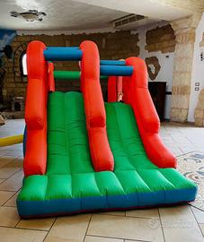 Gonfiabile per bambini come nuovo