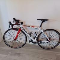 bicicletta da corsa pinarello