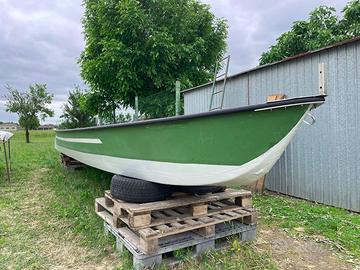 Barca Fiume Capellii 7,5 mt - evinrude 25 hp