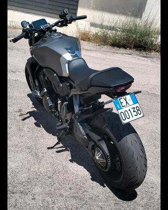 Honda CB1000R 