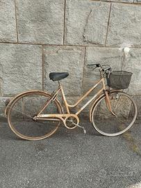 Bicicletta da donna  marca Bianchi  da restaurare