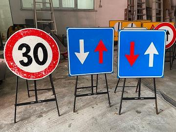 Cartelli stradali da cantiere segnaletica stadale