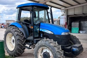 TRATTORE NEW HOLLAND TD80