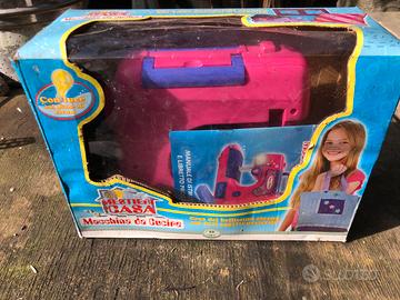 Macchina da cucire giocattolo