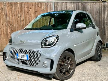 Smart EQ RacingGrey limited