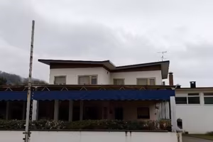 Immobile in asta di 252 m² con 5 locali e box auto