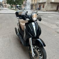 Piaggio Beverly 400