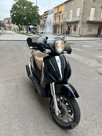 Piaggio Beverly 400