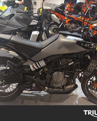 HUSQVARNA Svartpilen 401 4T