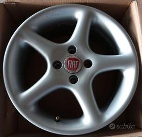 Cerchi in lega 15 pollici - applicazione 4 fori