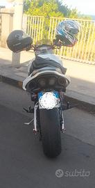 suzuki gsr 600