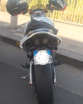 suzuki gsr 600