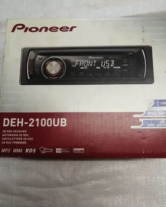 Pioneer  autoradio + 5 USB sticks