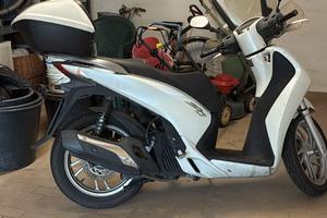 Honda SH 125 2013 - 24.500 km, revisione 2028