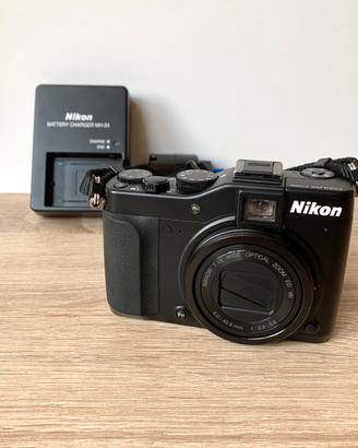Fotocamera Nikon Coolpix P7000