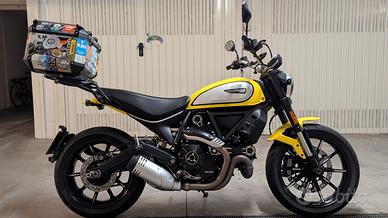 Ducati Scrambler Icon gialla 2022