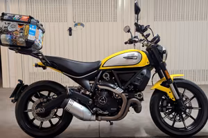Ducati Scrambler Icon gialla 2022