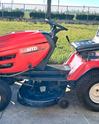 TRATTORINO TAGLIAERBA MTD B-130