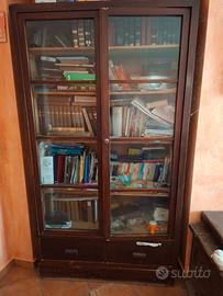 Libreria  in legno a due ante